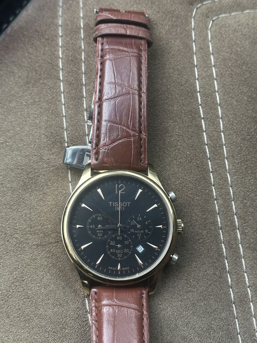 Часы швейцарский