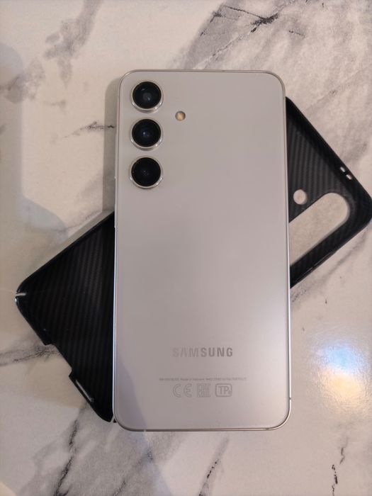 Самсунг с 24 128гб