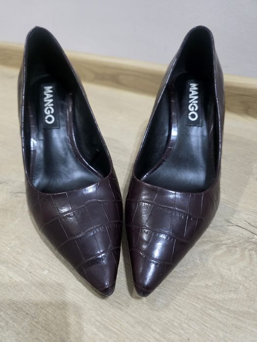 Обувки  MANGO шагрениран ефект