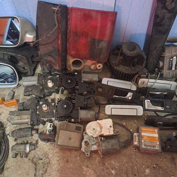 Ауди А6 С4 1997 останали части