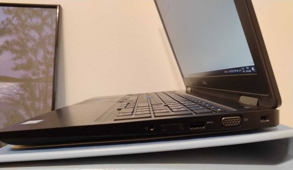 Laptop Dell Latitude 5580, ecran 15 IPS