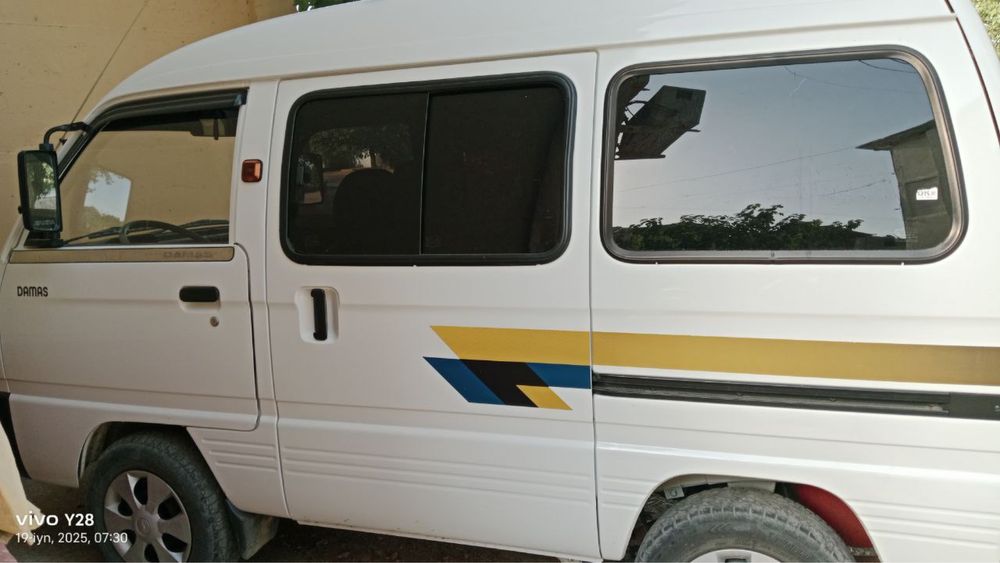 Damas mashinasi sotiladi