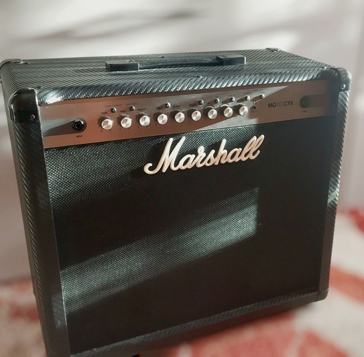Marshall MG101CFX - 100W комбо усилвател за китара (Limited edition)