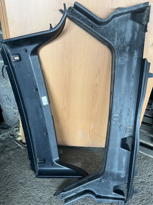 Накладка на багажник мерседес 202.