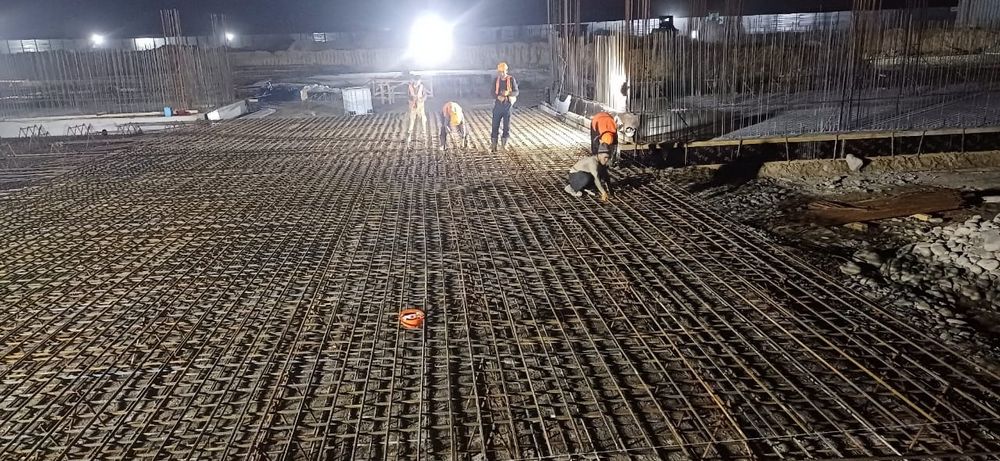 Строительство домов под ключ
Строительная бригада выполняет работы по