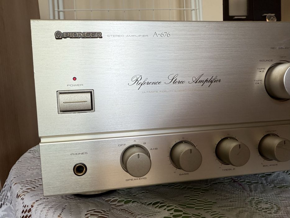 Pioneer A-676 Стерео усилвател