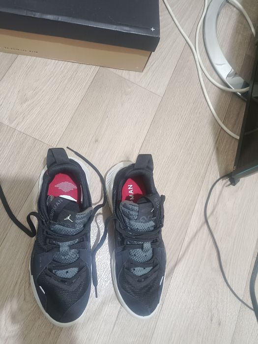 Продам кроссовки Nike jordan, оригинал 100 %