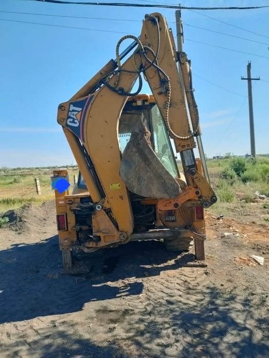 Продаю экскаватор-погрузчик CAT432D