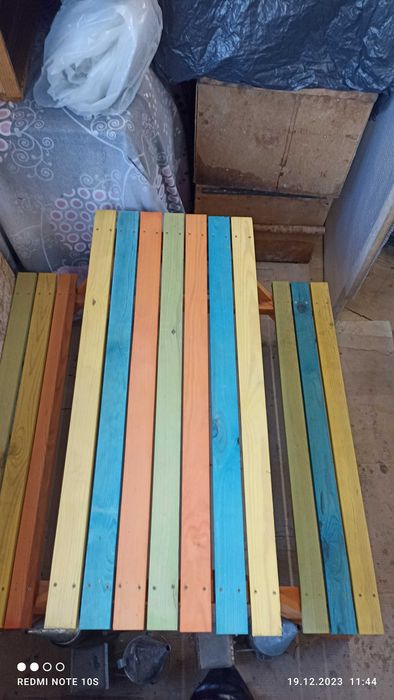 Дървена Детска маса със две пейки за деца. 
Рототоми/перкусии