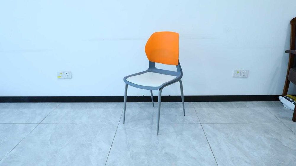 стулья для столовой