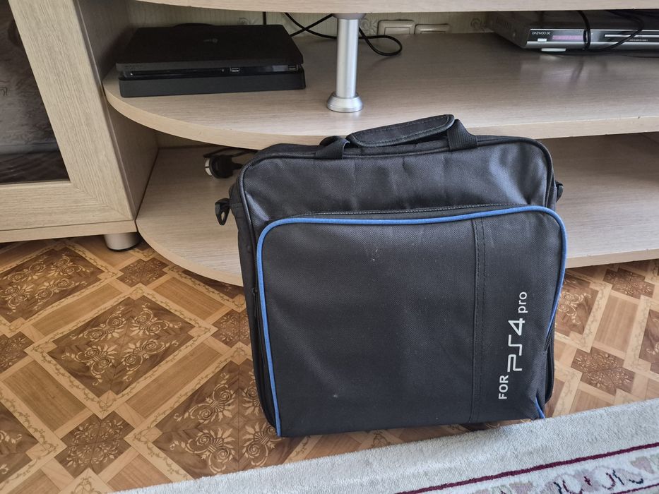 Продам Рс 4 slim 1 tb в отличном состоянии