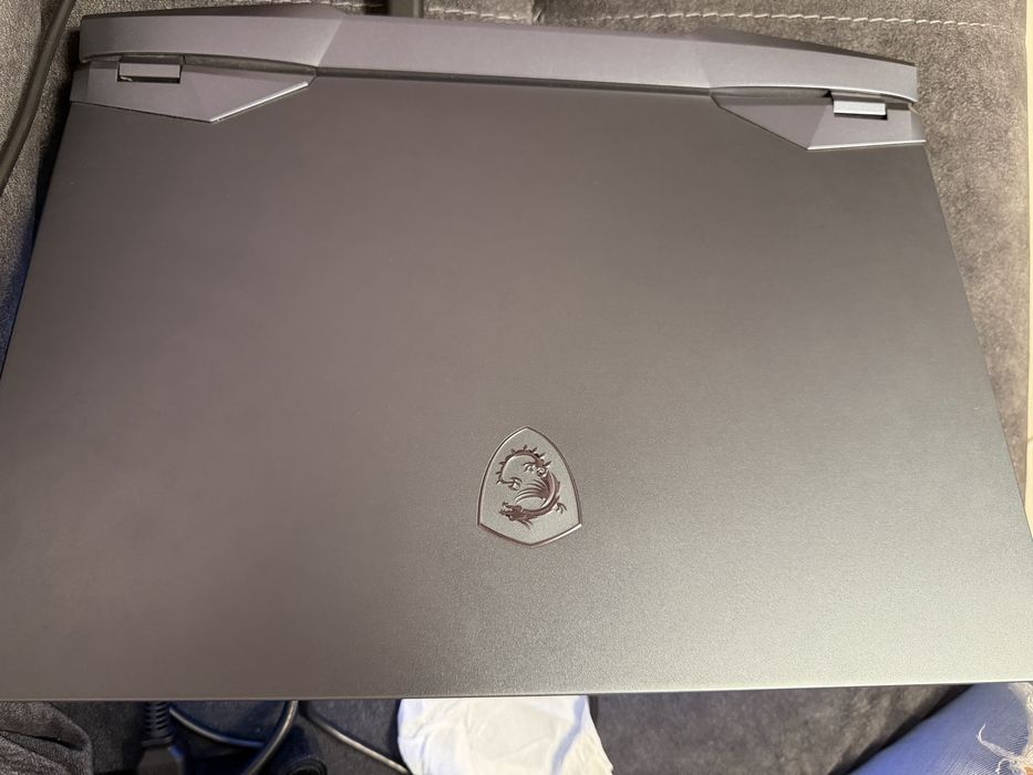 Лаптоп  MSI GE66 Raider 10th i7 RTX 2070