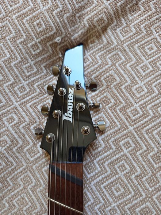 Продавам Ibanez RGMS7-BK Black Multiscale електрическа китара