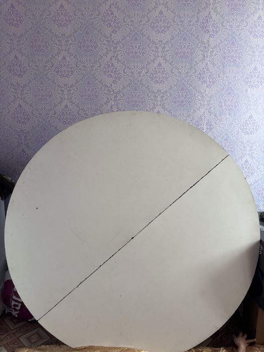 продам круглый стол