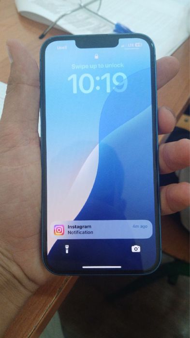 Yangi Iphone 13  aktivlashganiga 10 kun buldi