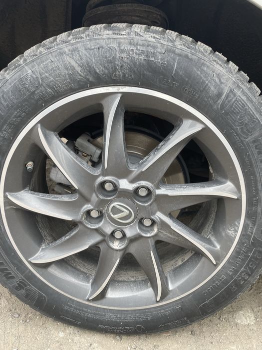 Диски оригинал лексус в отличном состоянии