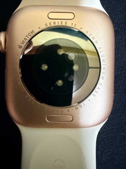 Apple Watch 11 42mm