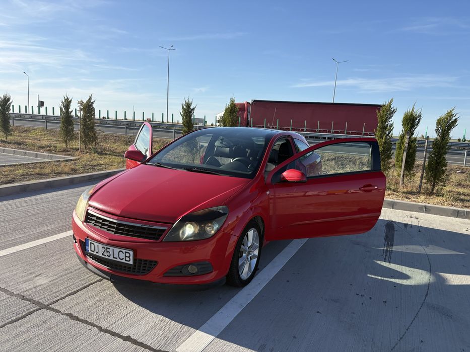 Opel Astra GTC 1.7 CDTI 125 CP – PANORAMIC – sirocou – nivel ridicat de echipare