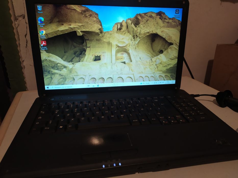 Двуядрен лаптоп Lenovo