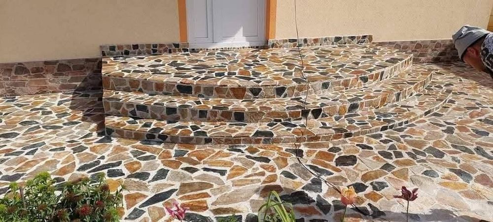 Vand si montez Piatră Naturală de Grecia  pret 60 lei m2 fără montaj.