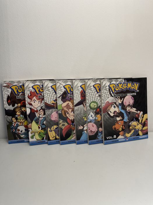 Manga in engleza de la Pokemon la Attack on Titan