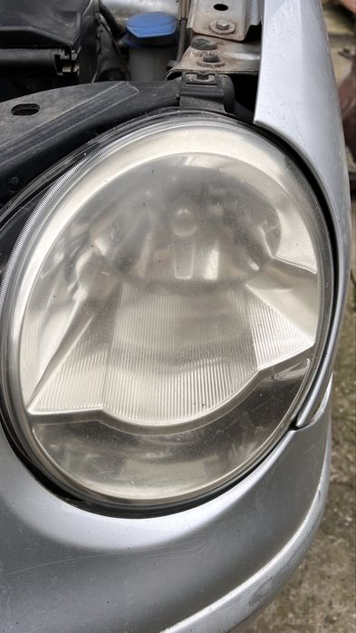 Detailing  faruri/stopuri auto