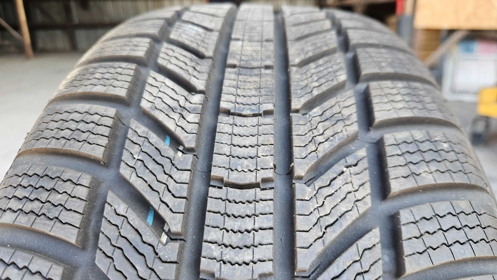 1x Anvelopa / anvelope iarna Continental WinterContact TS870P ContiSeal | 255/50 R19 103T | profile ~ 8,5 mm | DOT: 0325