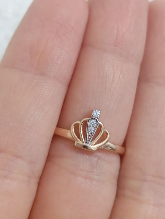 Tilla uzuklar yengi 585 proba zavodskoy