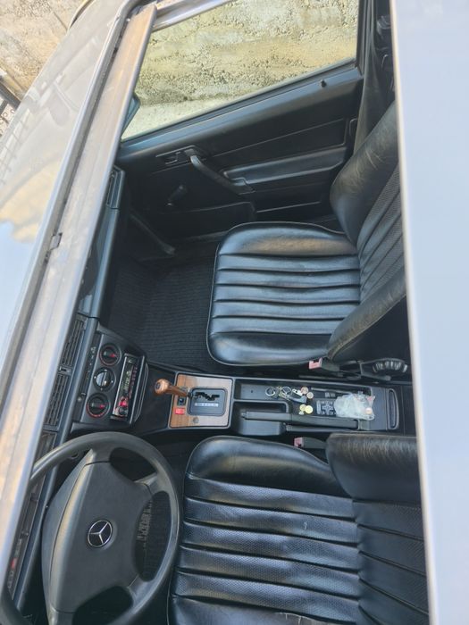 Mercedes 190 d.                                                                                    .