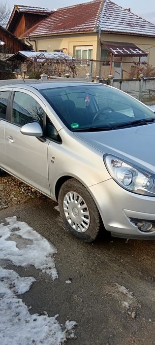 Opel CORSA d 1.4 benzina