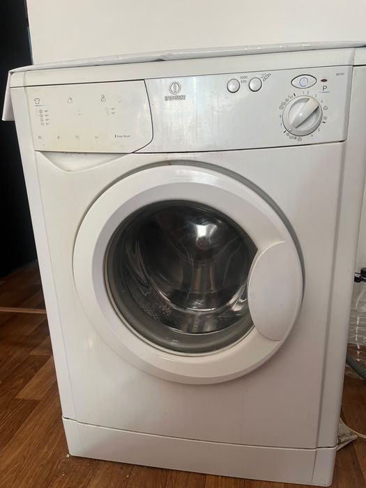 Стиральная машина Indesit