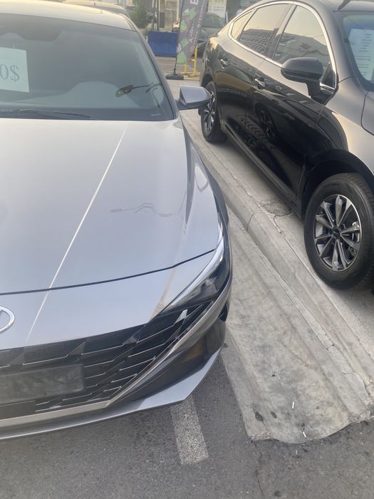 Hyundai Elantra 2022