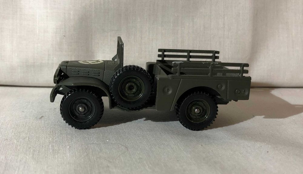 Macheta militara Dodge WC 4x4 USA Solido metal originala