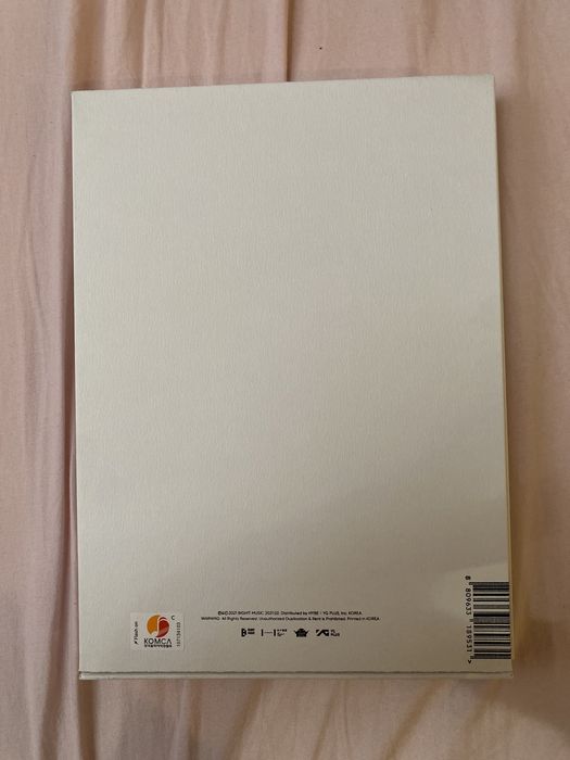album BTS “Be essential edition”