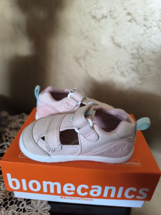 Sandale / pantofi biomecanics