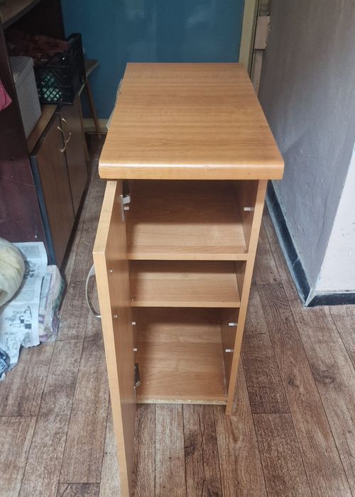 Продаю тумбочку 83 /47/30