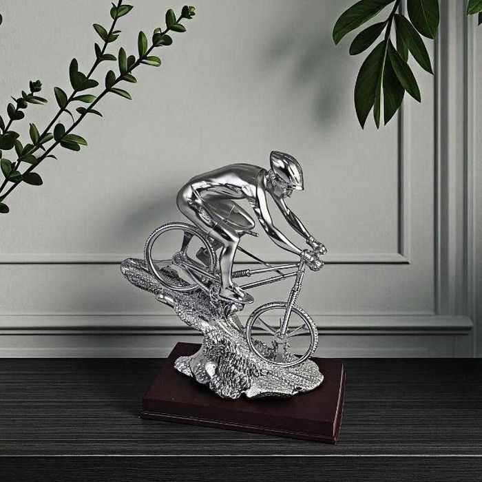 нова Статуетка Скиор или Велосипедист - Фигура Ски или Колело