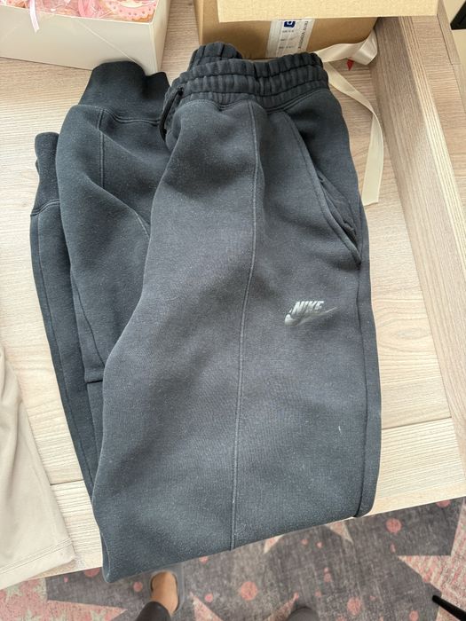 Спортни комплекти Nike, Puma