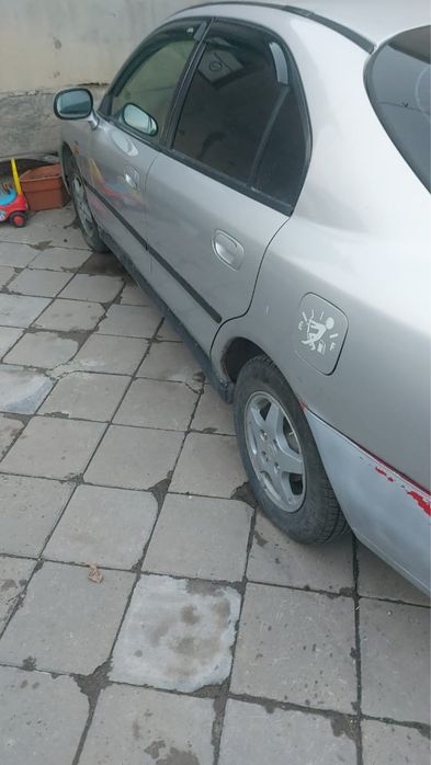 Продам срочно митсубиси каризма