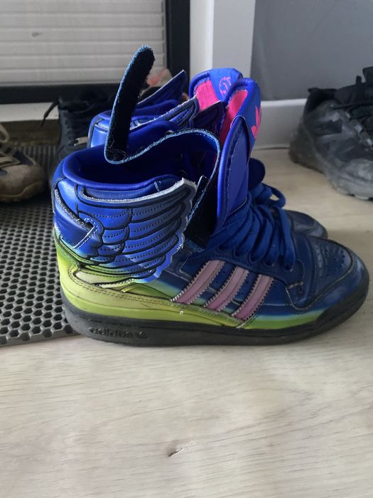 Adidas jeremy scott 4.0//legit