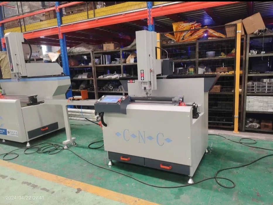 CNC фреза за всички видове цветни метали-алуминий, PVC, дърво, дограма