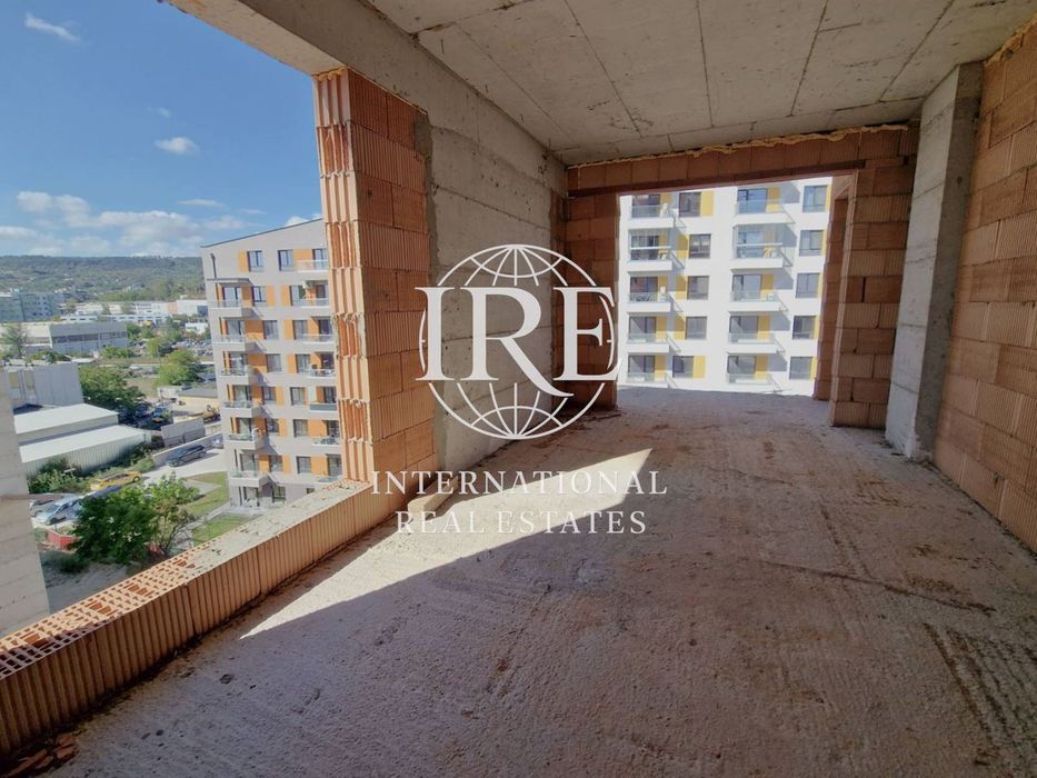 Ексклузивно! International Real Estates (IRE) представя: Двустаен апа
