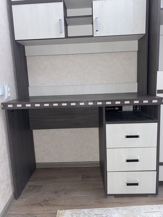 Парта для учебы