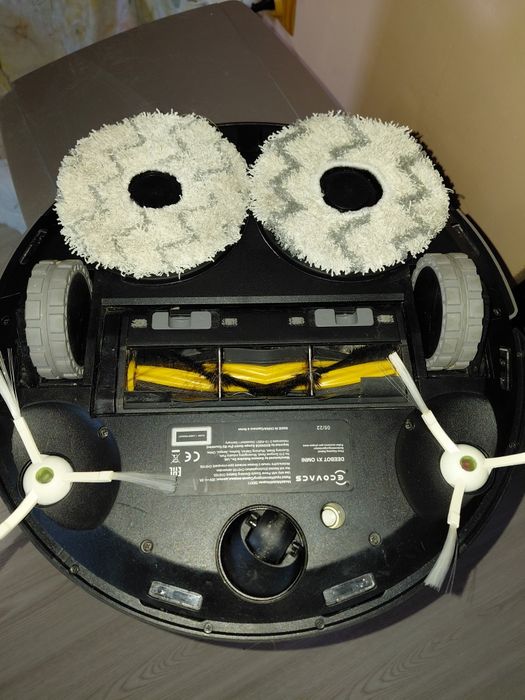 Aspirator robot ecovacs x1 omni