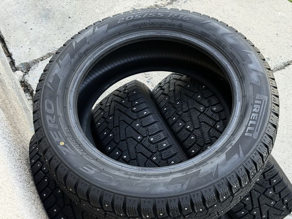 205|55 R16. Pirelli Ice Zero.