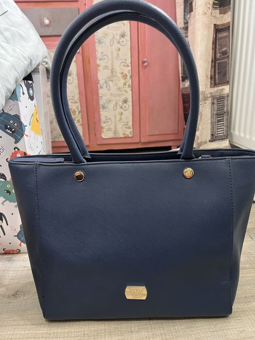 Geanta Guess bleumarin
