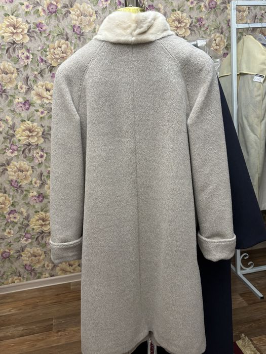 Пальто женскае Альпака!