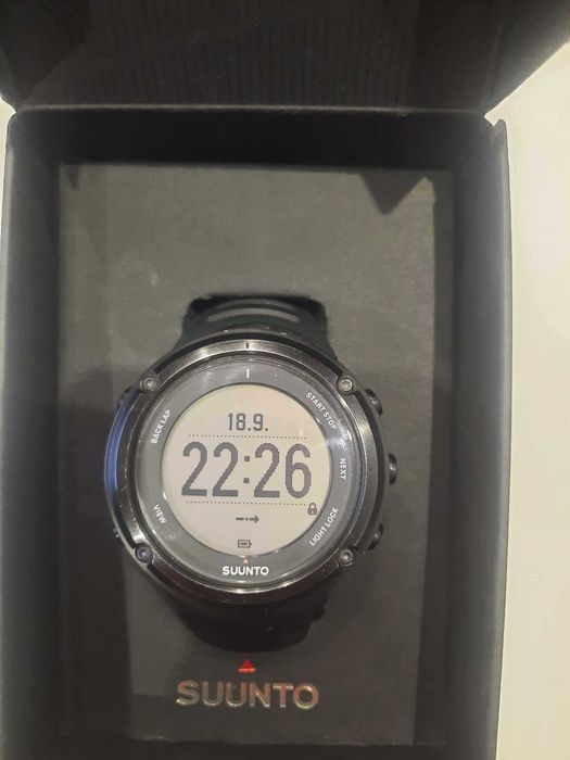 Часовник SUUNTO ambit2