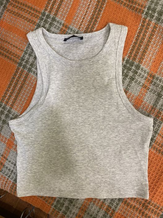 серый удобный топ