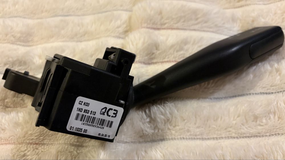 Лост за мигачи и светлини GOLF